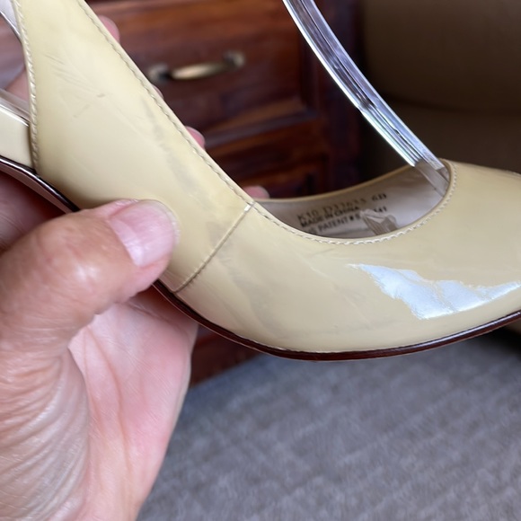 Cole Haan Nike Air Patent Leather Peep-Toe Sling-backs, Pale Yellow, size 6 - Picture 10 of 11